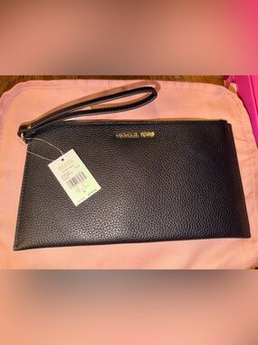 Michael Kors Black and Gold Zip Wristlet